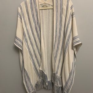 Lucky Brand Fringed Poncho 🍀